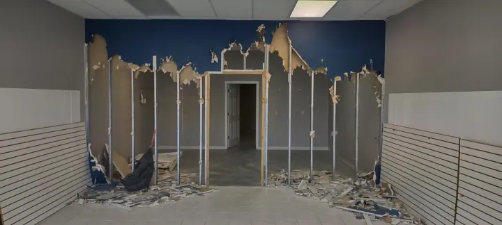 Clean Refill Store: Demolition in progress