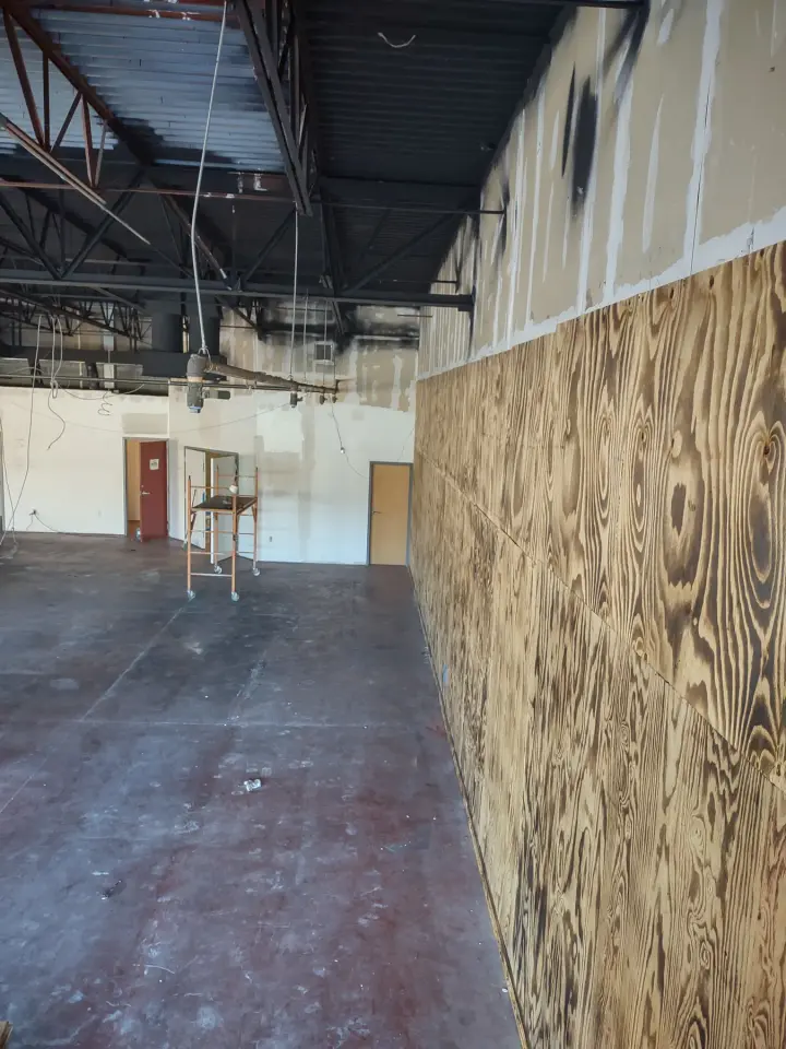 CrossFit Facility: Wall Panel Closeup