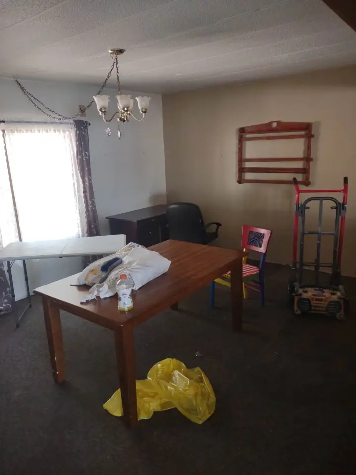 Lake House: Dining Room
